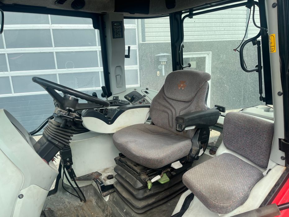 Massey Ferguson 6480 Dyna 4 Med frontlift og frontlæsser - Traktorer - Traktorer 4 wd - 6