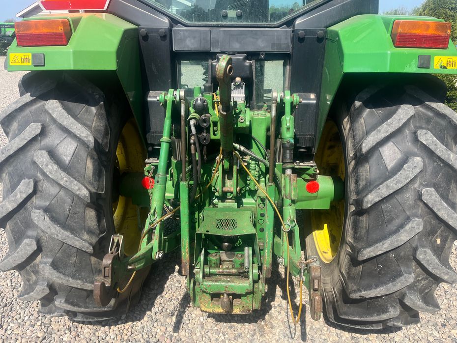 John Deere 6300 Meget velholdt traktor. Samme ejer de sidste 29år - Traktorer - Traktorer 4 wd - 4