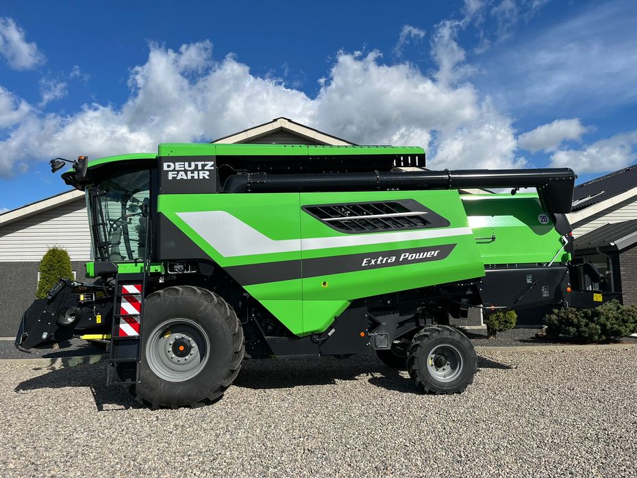 Deutz-Fahr C7206 With 24feed - 7.2m header. New and unused Combine together with 7.2m header - Høstmaskiner - Mejetærskere - 14