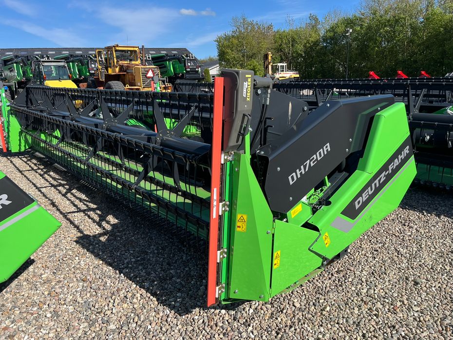 Deutz-Fahr C7206 With 24feed - 7.2m header. New and unused Combine together with 7.2m header - Høstmaskiner - Mejetærskere - 9