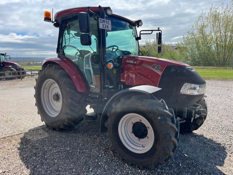 Case IH Farmall 65A - Traktorer - Traktorer 4 wd - 2