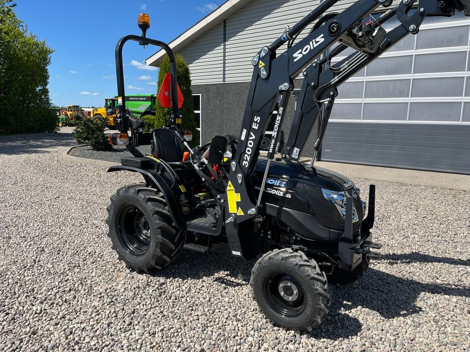 Solis S26 6+2 gearmaskine Limited Edition i sort med brede hjul og Fuldhydraulisk frontlæsser - Traktorer - Traktorer 4 wd - 21
