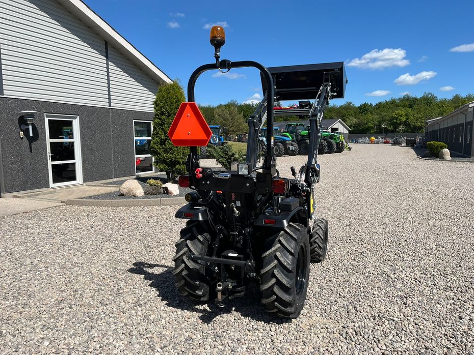 Solis S26 6+2 gearmaskine Limited Edition i sort med brede hjul og Fuldhydraulisk frontlæsser - Traktorer - Traktorer 4 wd - 20