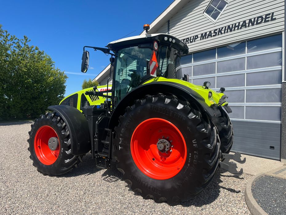 CLAAS Axion 960 Med GPS anlæg og stor dæk montering. Dansk traktor fra ny - Traktorer - Traktorer 4 wd - 15