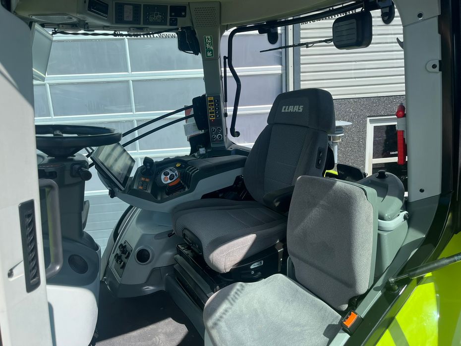 CLAAS Axion 960 Med GPS anlæg og stor dæk montering. Dansk traktor fra ny - Traktorer - Traktorer 4 wd - 6