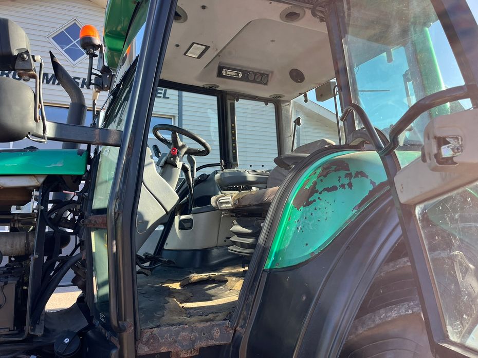 Valtra T130 med 3.5ton frontlift - Traktorer - Traktorer 4 wd - 7