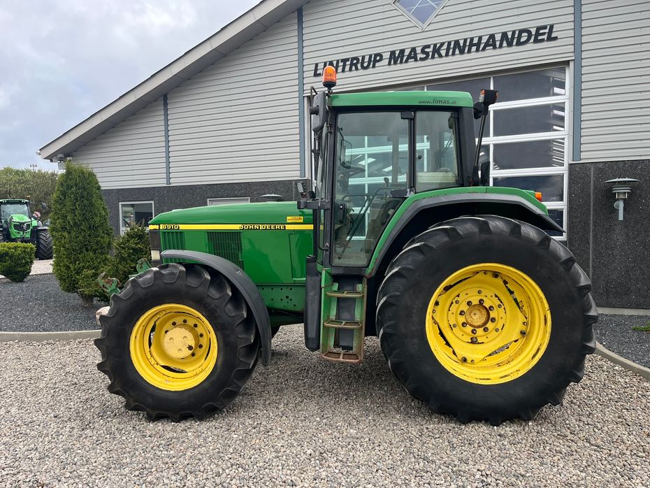 John Deere 6910 TLS, AutoQurd, Hjørnestops computer og frontlift - Traktorer - Traktorer 4 wd - 11