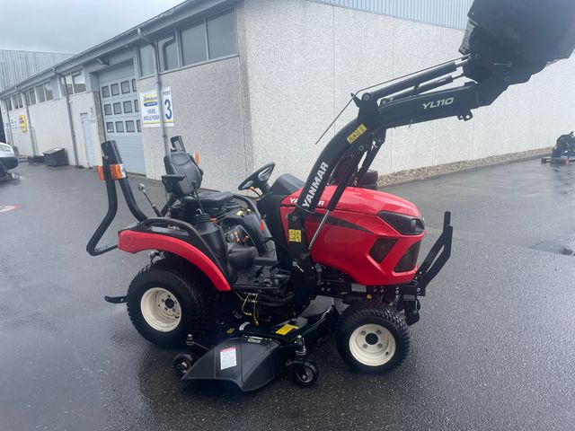 Yanmar SA 221 med klippebord og frontlæsser