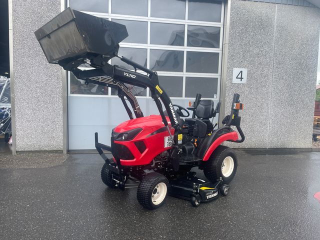 Yanmar SA 221 med klippebord og frontlæsser