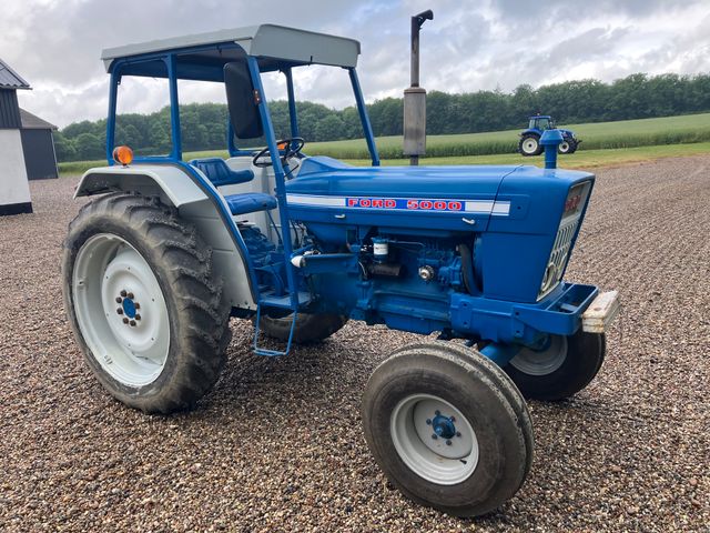 Ford 5000