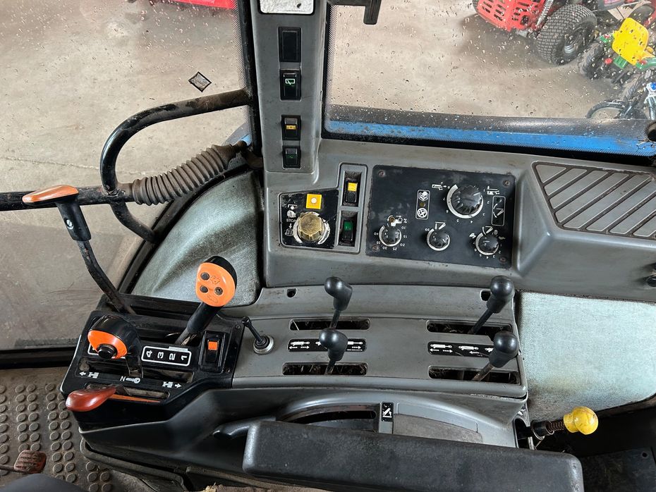 New Holland 7840 SLE turbo - Traktorer - Traktorer 4 wd - 15
