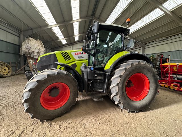 CLAAS AXION 830 CEBIS