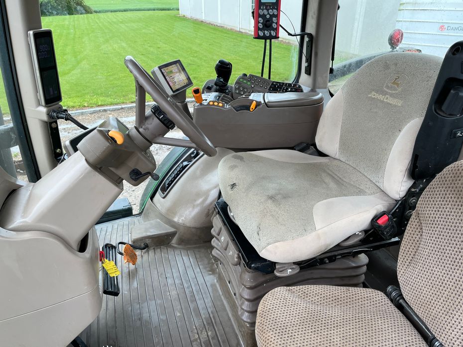 John Deere 7230R - Traktorer - Traktorer 4 wd - 5