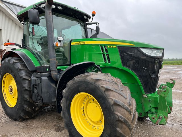John Deere 7230R