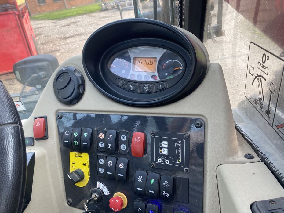Massey Ferguson TH 7038 - Læssemaskiner - Teleskoplæssere - 11