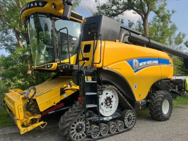 New Holland CX 8.90