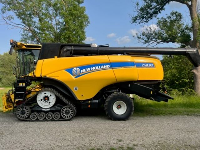 New Holland CX 8.90