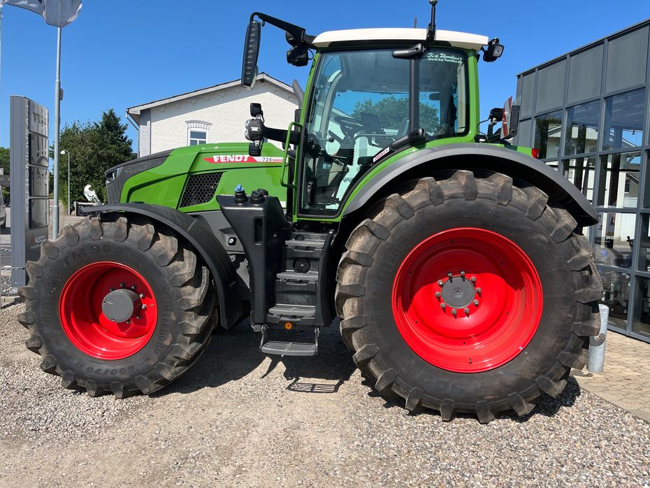 Fendt 724 Vario Gen7 Profi+ Setting2 Profi + Setting 2 - Traktorer - Traktorer 4 wd - 5