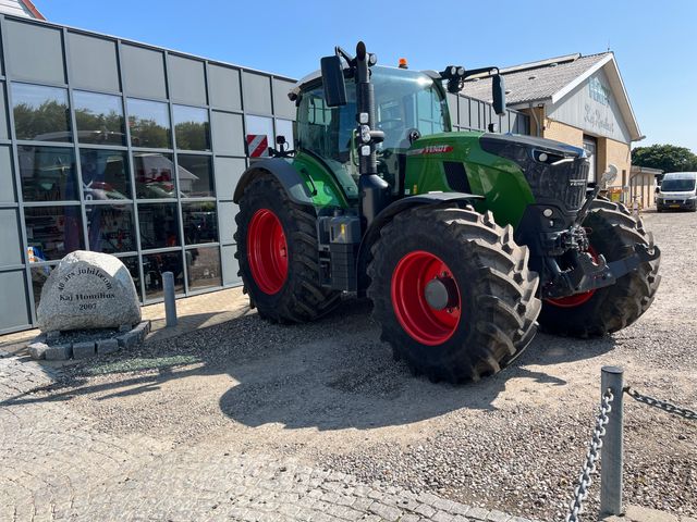 Fendt 724 Vario Gen7 Profi+ Setting2