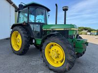 John Deere 2850 - Traktorer - Traktorer 4 wd - 4