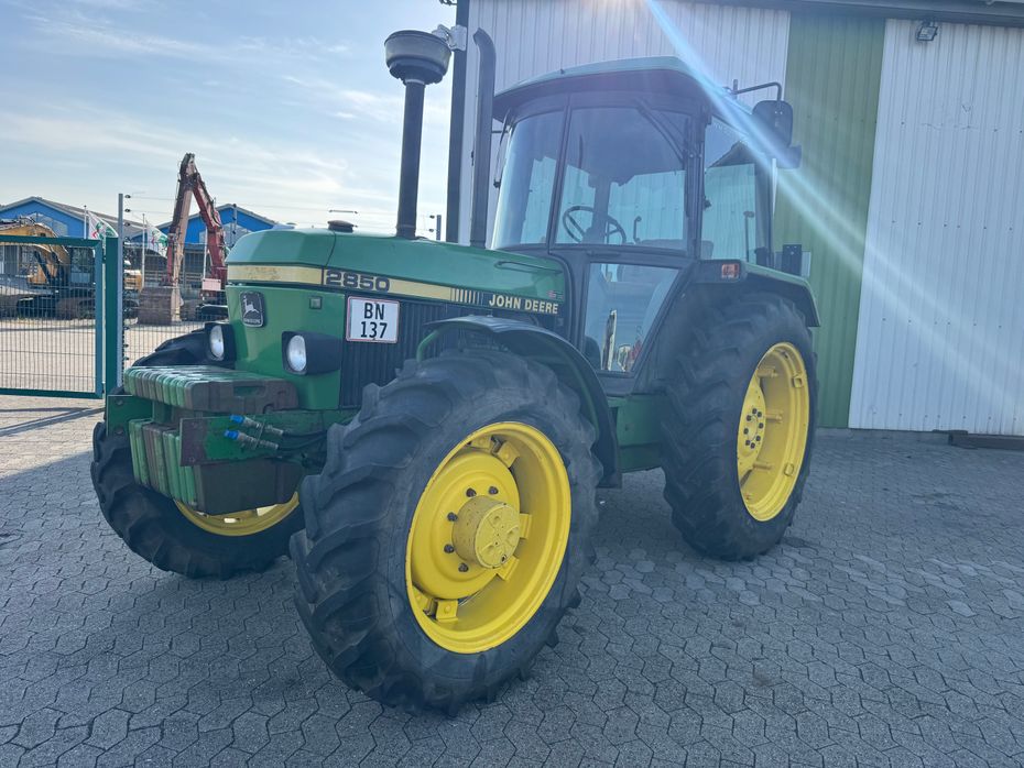 John Deere 2850 - Traktorer - Traktorer 4 wd - 2