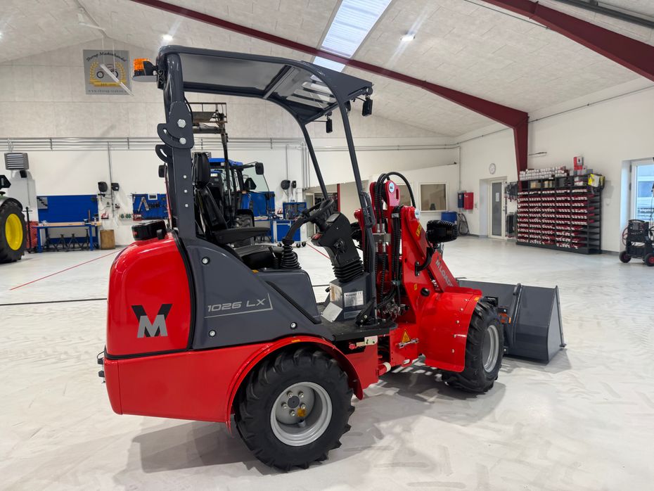 VM Loader 1026 LX FABRIKSNY MED SKOVL OG PALLEGAFLER! - Læssemaskiner - Minilæssere - 10