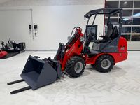 VM Loader 1026 LX FABRIKSNY MED SKOVL OG PALLEGAFLER! - Læssemaskiner - Minilæssere - 2