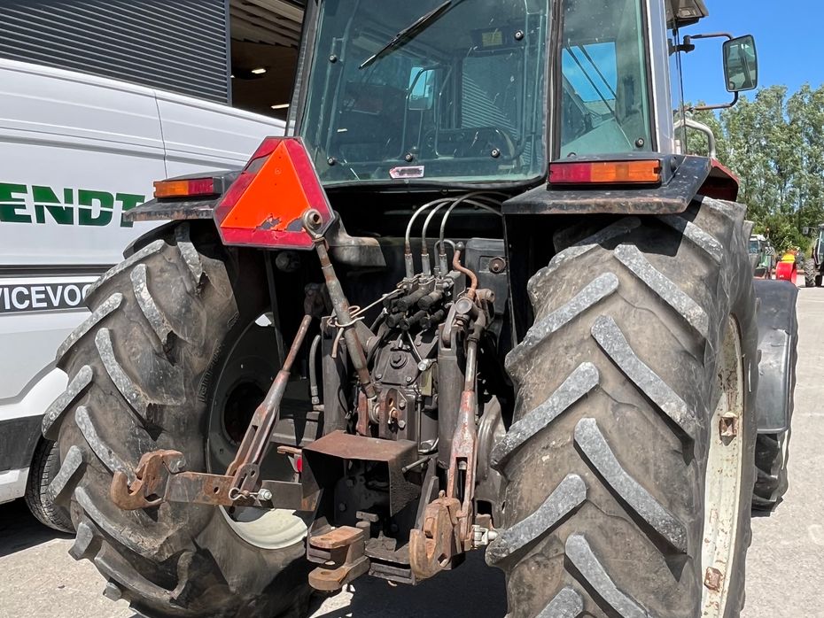 Massey Ferguson 3095 Autotronic - Traktorer - Traktorer 4 wd - 5