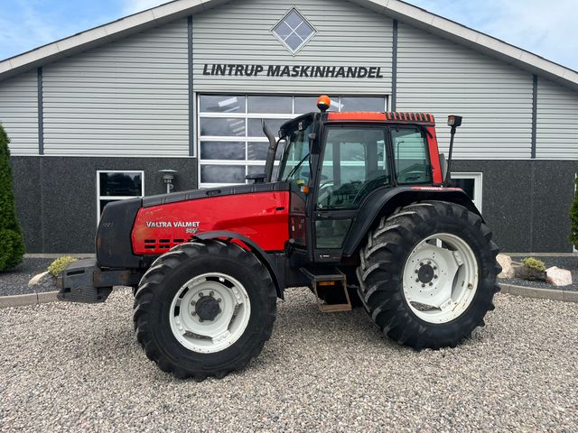 Valmet 8050