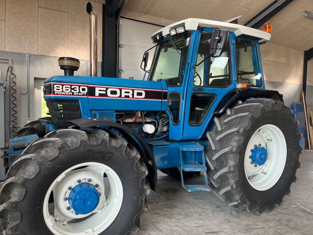 Ford 8630 Powershift