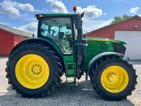 John Deere 6215R - Traktorer - Traktorer 4 wd - 2