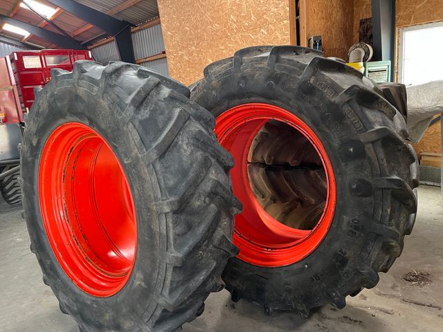 AP 520/85R42
