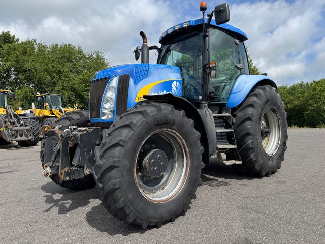 New Holland TG285