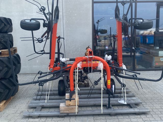 Kubota TE4052
