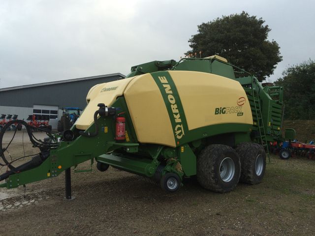 KRONE BigPack 4x4 HighSpeed med vogn