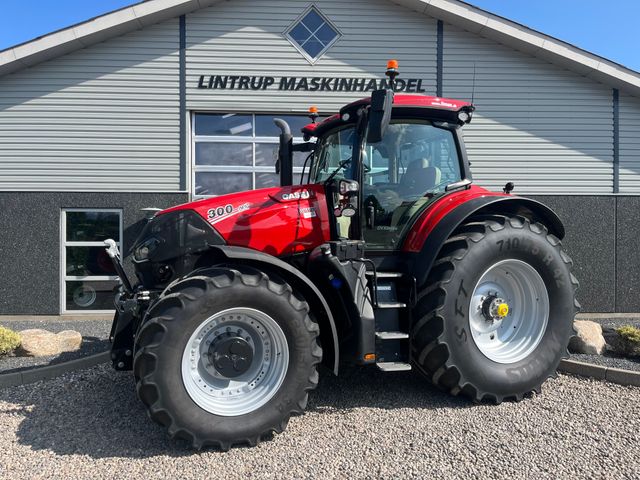 Case IH Optum 300 CVX