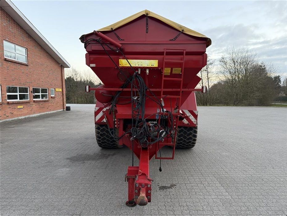 Bredal K135 - Gødningsmaskiner - Bugserede gødningsspreder - 3