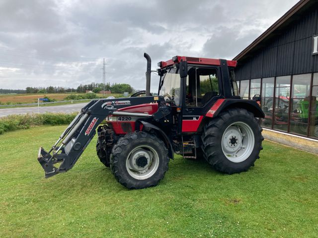 Case IH 4220 XL
