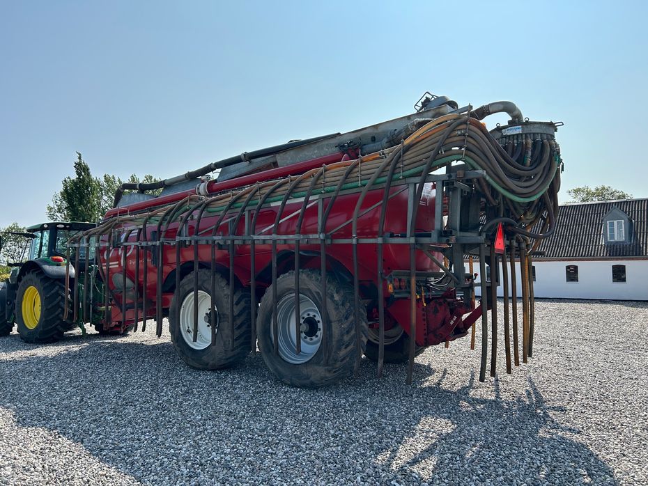 AP GV 20 med kran, lift og slangebom - Vogne - Gyllevogne - 6