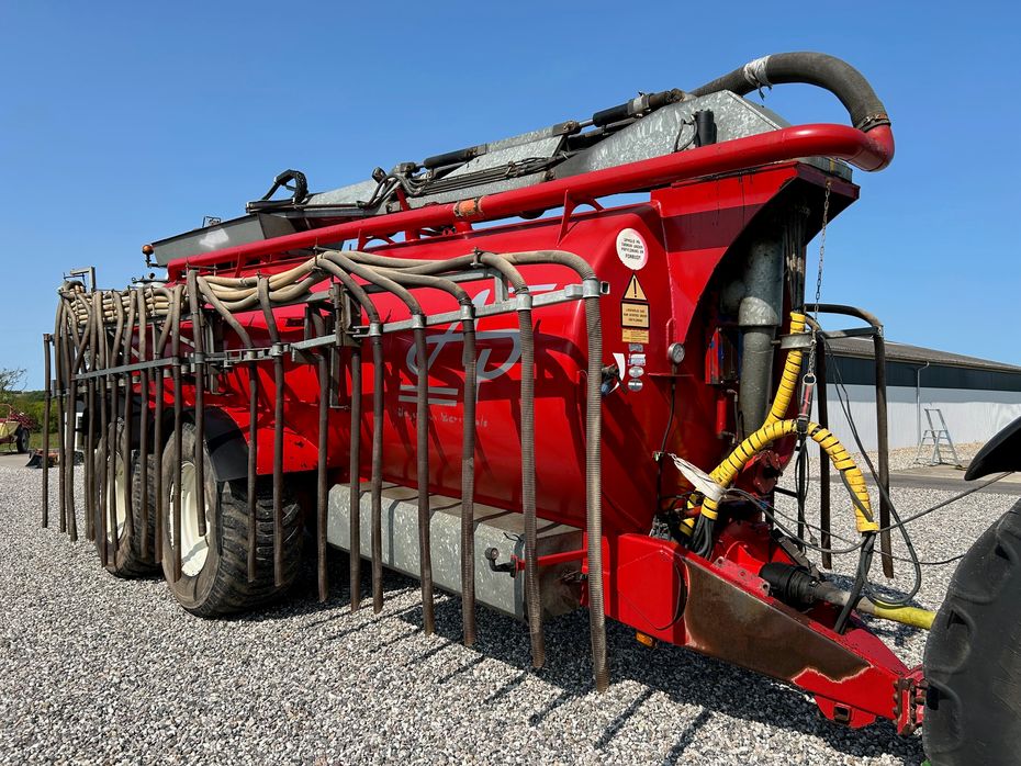 AP GV 20 med kran, lift og slangebom - Vogne - Gyllevogne - 11