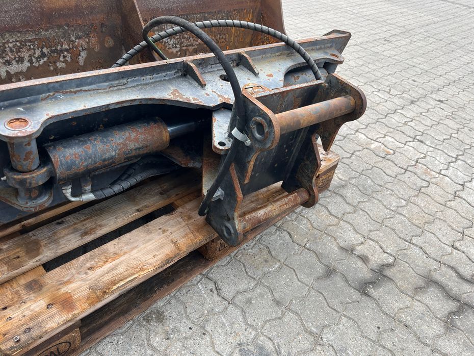 CP skovl 160cp kipbar planerskovl med Hydrema - Redskaber - Skovle - 10