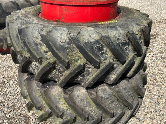 BKT 420/70R28-28