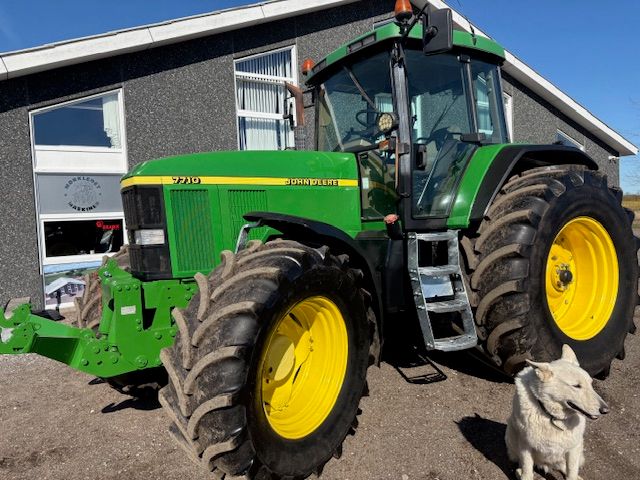 John Deere 7710 TLS 