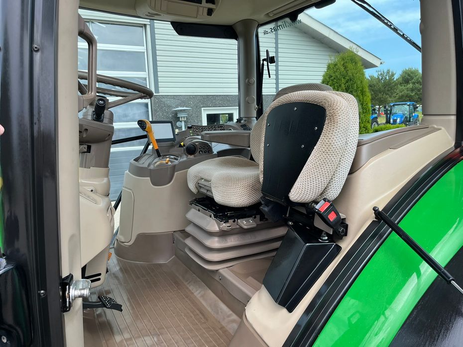 John Deere 6135R Krybegear, frontlift, TLS Affjedret foraksel og affjedret kabine samt luft anlæg - Traktorer - Traktorer 4 wd - 5