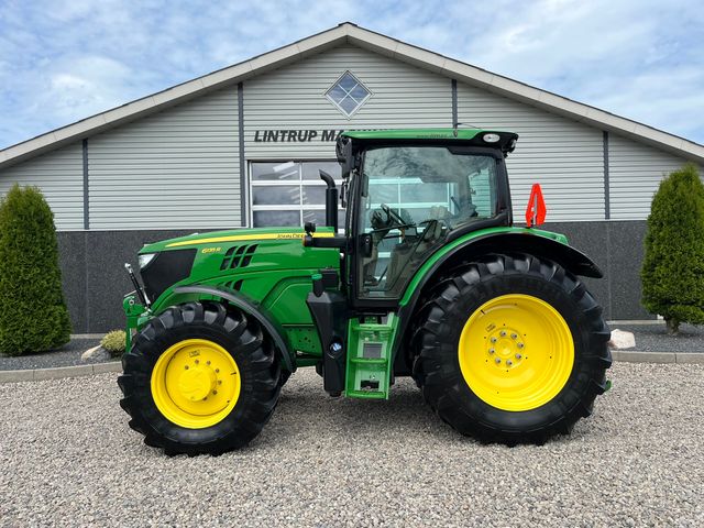 John Deere 6135R
