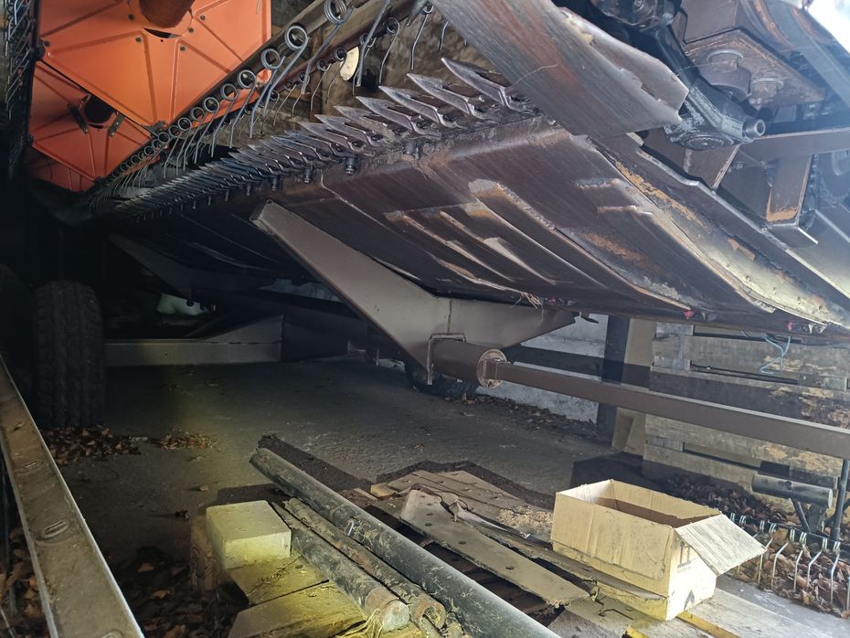 Dronningborg D9000 med 20 fod power flow skærebord - Høstmaskiner - Mejetærskere - 22