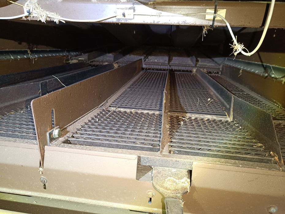 Dronningborg D9000 med 20 fod power flow skærebord - Høstmaskiner - Mejetærskere - 18