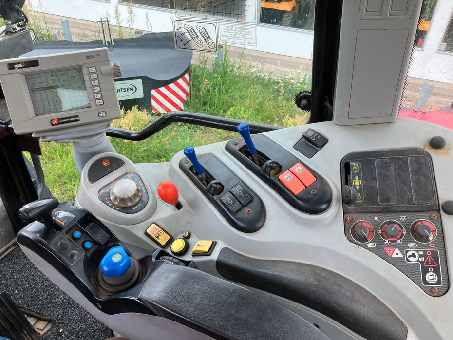 Massey Ferguson 6470 Dyna 6 - Traktorer - Traktorer 4 wd - 9