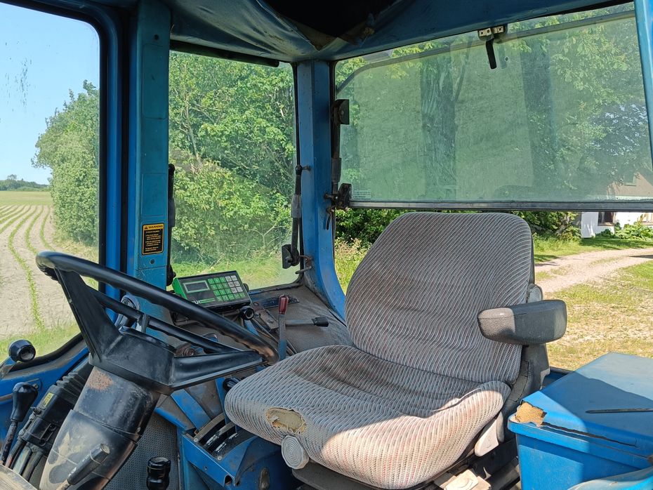 Ford 8210 med frontlæsser - Traktorer - Traktorer 2 wd - 11