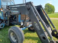 Ford 8210 med frontlæsser - Traktorer - Traktorer 2 wd - 6